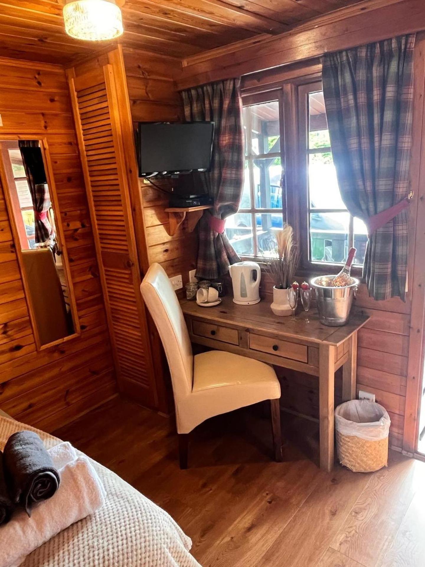 Cabins At Ben More Lodge Crianlarich Ngoại thất bức ảnh